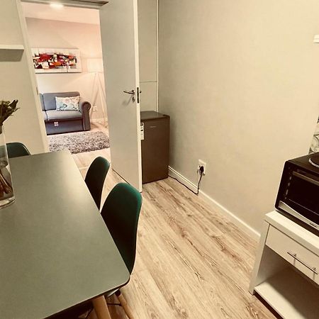 Cozy Apartments In Belgrade, Cukarica, Zeleznik, Free Parking And Wifi Kamer foto