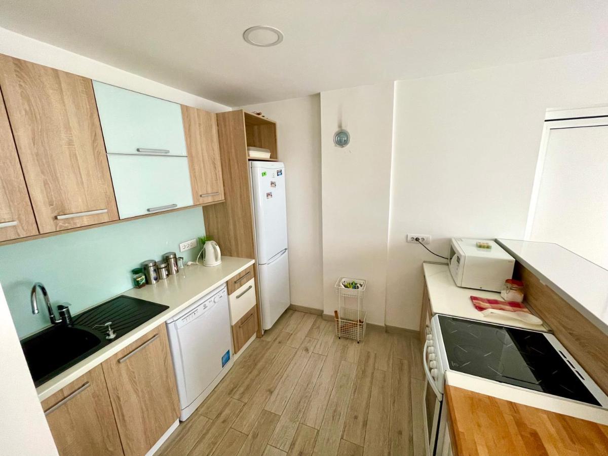 Cozy Apartments In Belgrade, Cukarica, Zeleznik, Free Parking And Wifi Buitenkant foto
